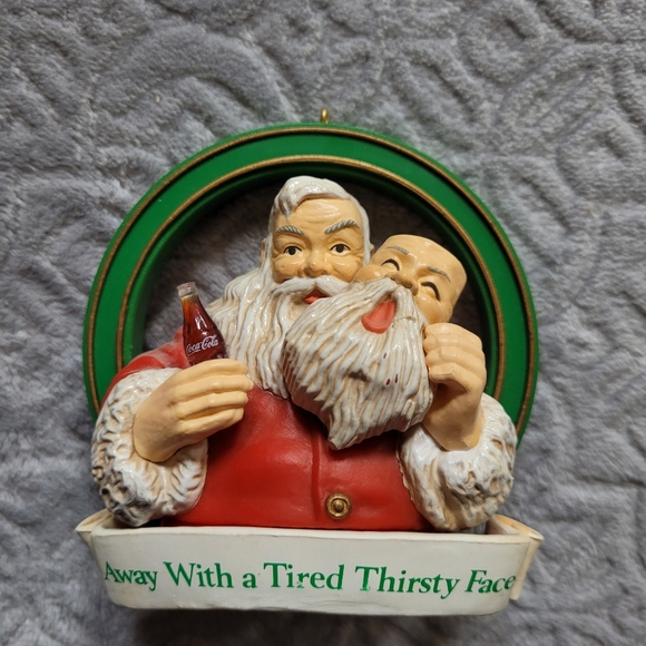 🎅Vintage 1993 COCA-COLA Santa Christmas Ornament - Picture 8 of 11